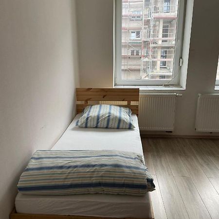 Monteur-Apartment Am Bahnhof Muhlheim am Main Luaran gambar