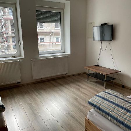 Monteur-Apartment Am Bahnhof Muhlheim am Main Luaran gambar