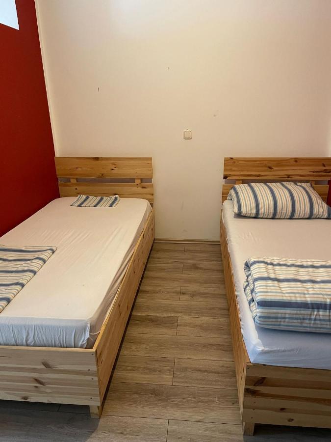 Monteur-Apartment Am Bahnhof Muhlheim am Main Luaran gambar