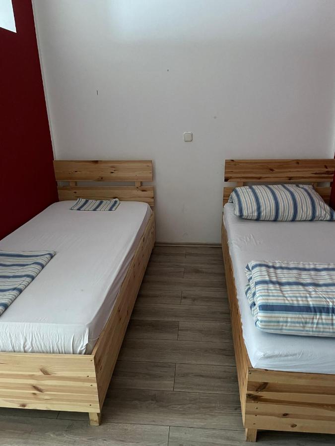 Monteur-Apartment Am Bahnhof Muhlheim am Main Luaran gambar